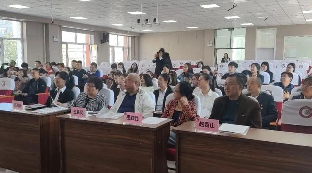 二十九中學(xué) 中國教育學(xué)會課題開題論證會·紀(jì)實（中國教育學(xué)會開題報告）