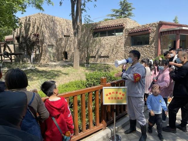 市園林和林業(yè)綠化局打造“一支部一特色、一支部一品牌”黨建品牌