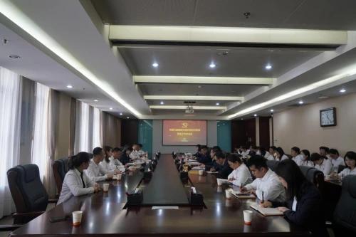 對標學(xué)習(xí)促提升，凝心聚力強黨建——陜建九建集團黨委組織開展黨建對標學(xué)習(xí)活動