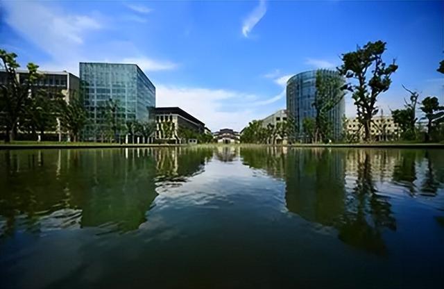 上?？萍即髮W(xué)8位校方主要領(lǐng)導(dǎo)干部，看看都是誰（上?？萍即髮W(xué)領(lǐng)導(dǎo)班子任命）
