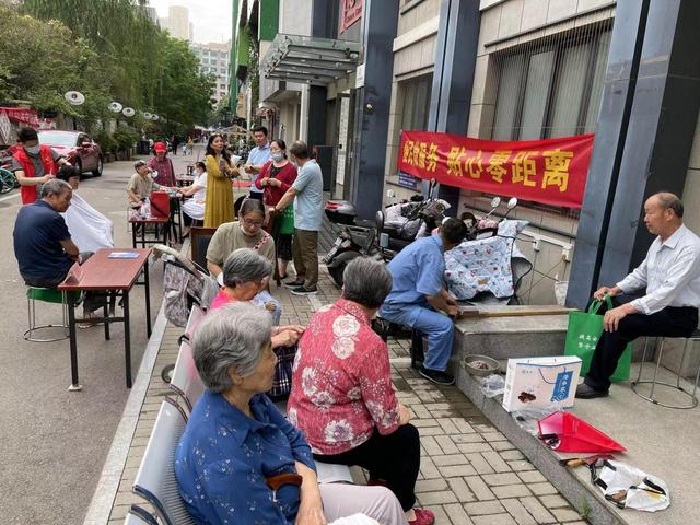 四“強”促四“化”，打造“服務(wù)先鋒”黨建品牌（四強四促推動黨建引領(lǐng)）